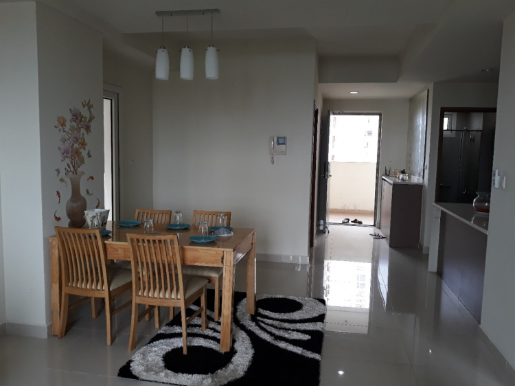 Bán gấp CH The Eastern quận 9, 3PN 96m2 full nội thất vào ở ngay. Giá: 2.35 tỷ, thanh toán theo tiến độ