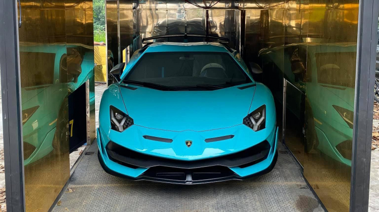 Những hình ảnh đầu tiên của Lamborghini Aventador SVJ tại Việt Nam