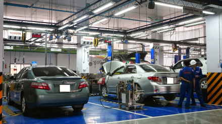 garage-sua-chua-oto.jpg