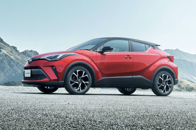 Toyota C-HR 2020 facelift ra mắt: đổi ngoại hình, thêm bản GR Sport, tùy chọn số sàn