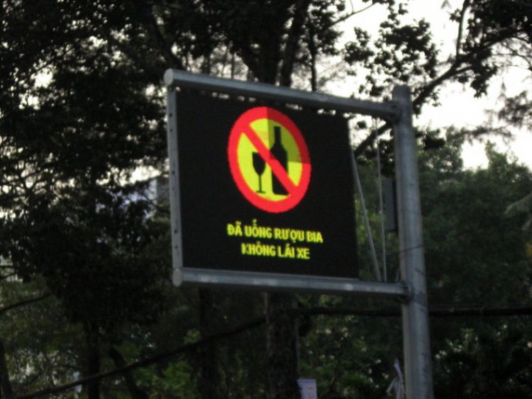 Góp ý slogan chương trình "Vui Tết, Không Rượu Bia Khi Lái Xe" Góp ý slogan chương trình "Vui Tết, Không Rượu Bia Khi Lái Xe"