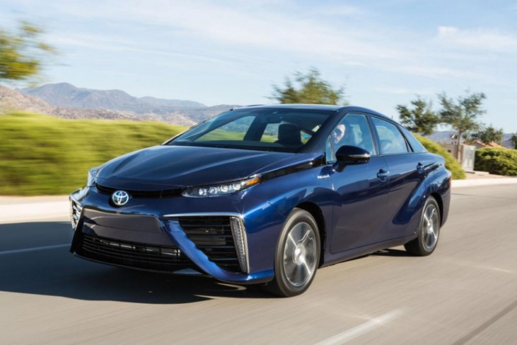 Bất ngờ đắt hàng, Toyota không kịp tăng sản lượng FCEV Mirai