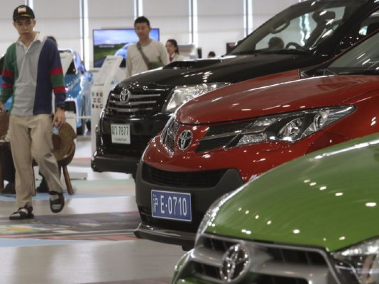Bị "ghẻ lạnh" tại Trung Quốc, Toyota có thể mất vương miện