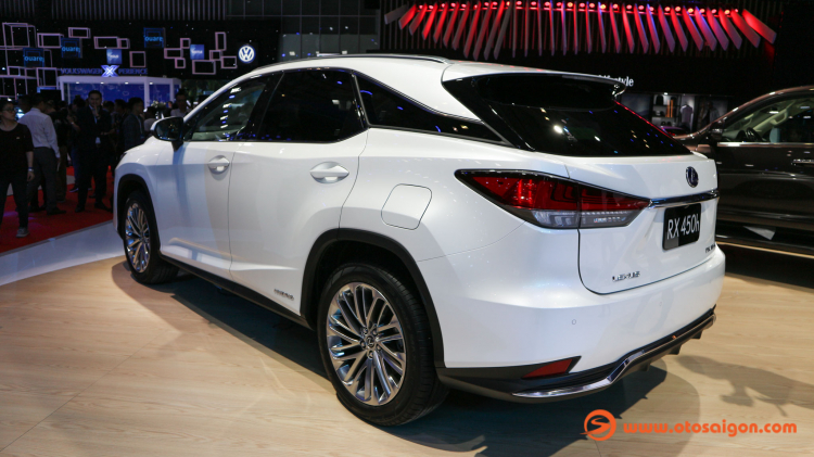 [VMS 2019] Lexus giới thiệu RX phiên bản facelift 2020 đầu tiên tại Việt Nam