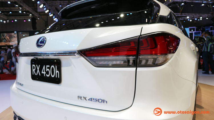 [VMS 2019] Lexus giới thiệu RX phiên bản facelift 2020 đầu tiên tại Việt Nam