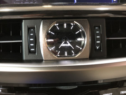 Lexus_LX570_Black_Edition_2019 (8).jpg