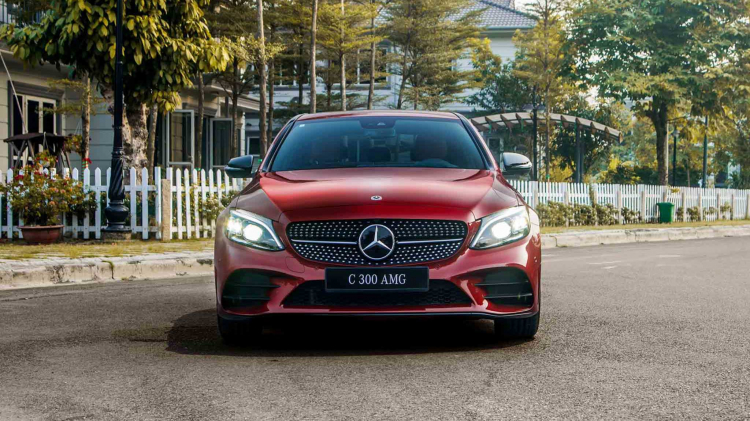 Có nên chọn mua Mercedes-Benz C 300 AMG 2019?