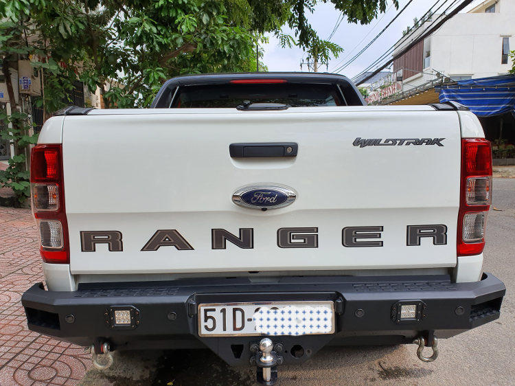 Hỏi các bác đi bán tải, chiếc Ranger gắn cản sắt này mục đích gắn để làm gì?