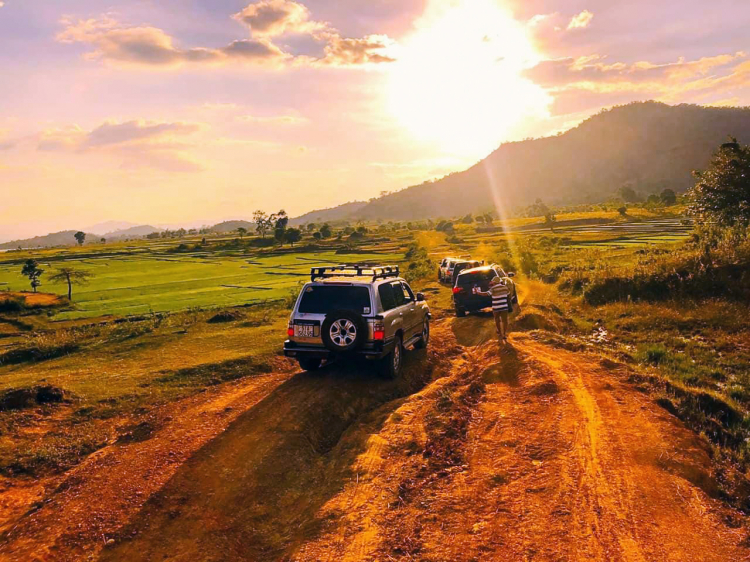 Kể chuyện tôi đi du lịch Buôn Mê bằng Land cái bang