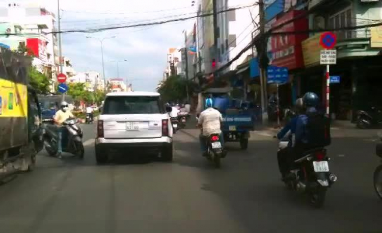 Những tình huống lái xe nên "Lưu ý" ! Những tình huống lái xe nên "Lưu ý" !