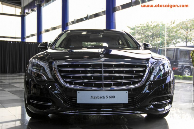 Giá 9,66 tỷ, Mercedes-Maybach S600 sang đến đâu ?