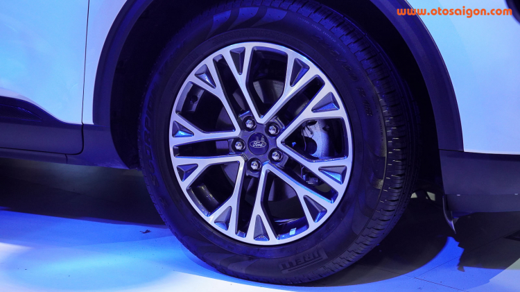 Ford Escape thế hệ mới: Khách hàng Việt Nam cần kiên nhẫn đợi đến năm 2020 Ford Escape thế hệ mới: Khách hàng Việt Nam cần kiên nhẫn đợi đến năm 2020