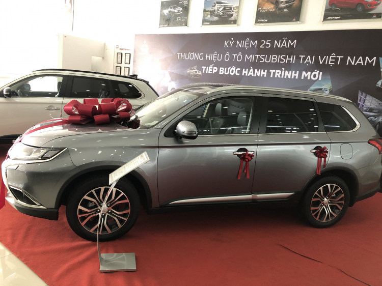 Outlander & Xtrail chọn con nào?