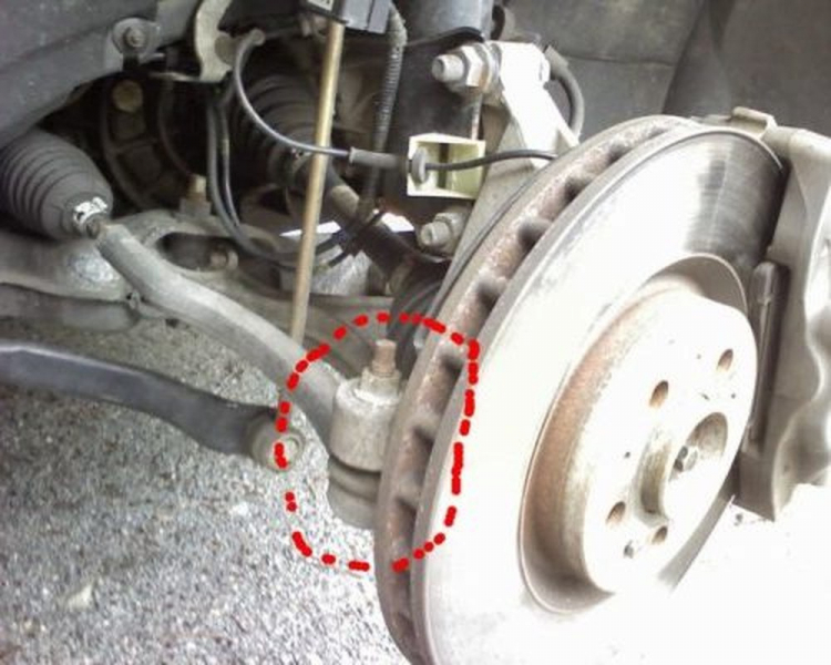Chung tay giúp Oẳng sửa xe Mẹc S550 Chung tay giúp Oẳng sửa xe Mẹc S550
