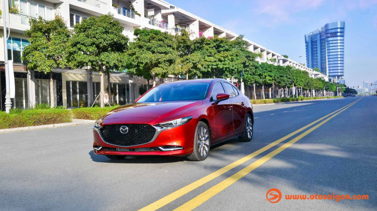 So sánh giá bán của Mazda3 thế hệ mới với các đối thủ trong phân khúc