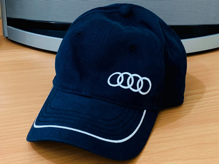 HCM - Bán móc chìa khóa, nón Audi chính hãng