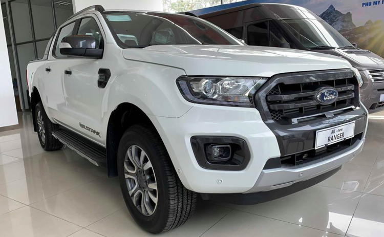 [THSS] Chọn Mitsubishi Triton Premium hay Ford Ranger Wildtrak?