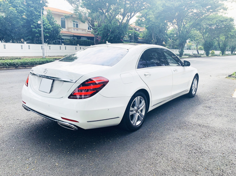 Mercedes S450L màu trắng, xe đi rất ít. Giá hấp dẫn