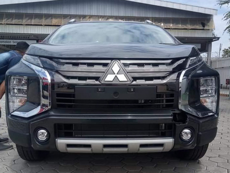 Mitsubishi Xpander Cross lộ ảnh thực tế: phiên bản CUV của Xpander đẹp và nam tính hơn