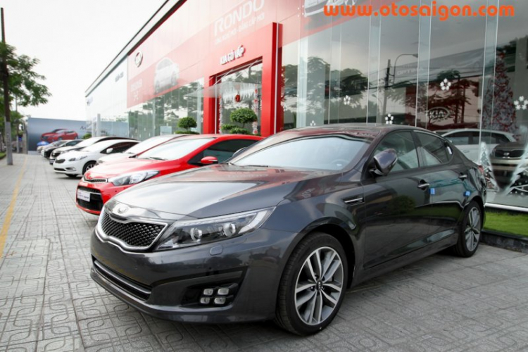 Kia Optima 2015 có giá 908 triệu đồng tại Việt Nam