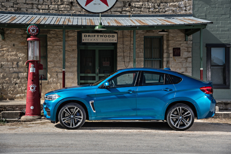 BMW X6M 2015 trở lại với album ảnh chất lượng