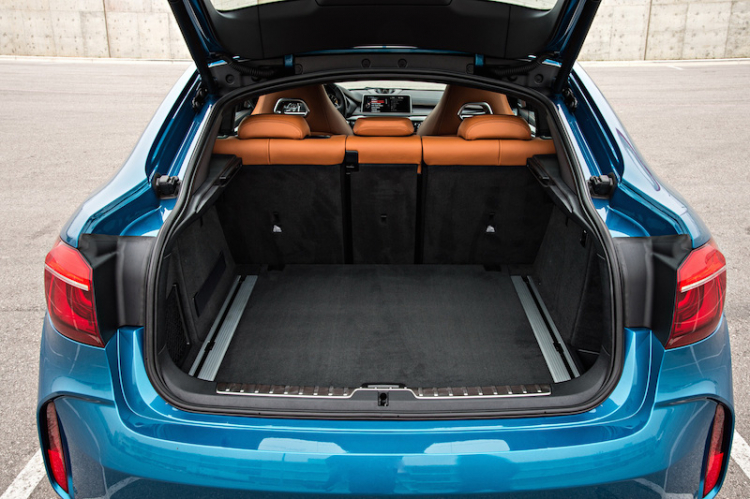 BMW X6M 2015 trở lại với album ảnh chất lượng
