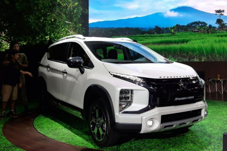 Đâu là đối thủ của Mitsubishi Xpander Cross mới ra mắt?