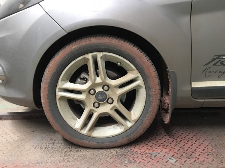 Sơn đổi màu cho mâm, phục hồi cách điệu mâm sơn - phay. Có bác nào thử chưa? Sơn đổi màu cho mâm, phục hồi cách điệu mâm sơn - phay. Có bác nào thử chưa?