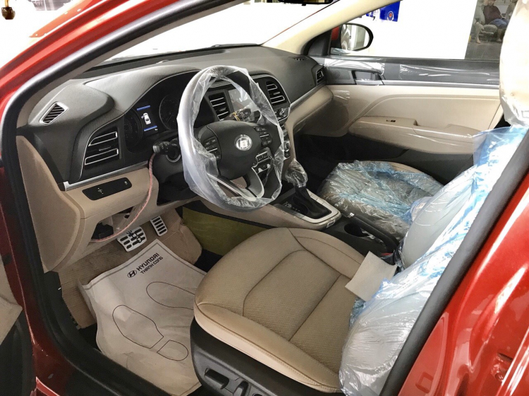 {GIẢM NGAY 35TR} - HYUNDAI ELANTRA 2.0 ĐẶC BIỆT