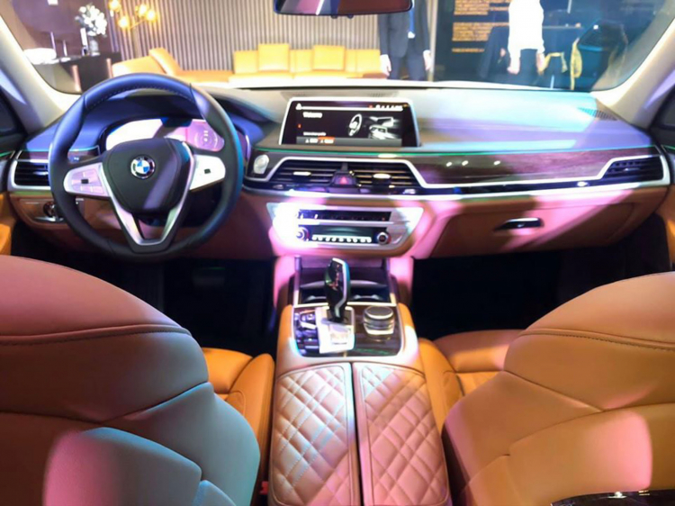 BMW 740Li LCI 2020 (facelift) ra mắt tại Việt Nam với giá bán 5,6 tỷ đồng