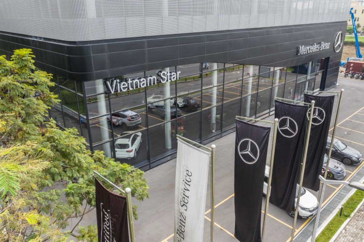 Mercedes-Benz Vietnam Star Bình Dương khai trương, đại lý đầu tiên đạt chuẩn MAR 2020