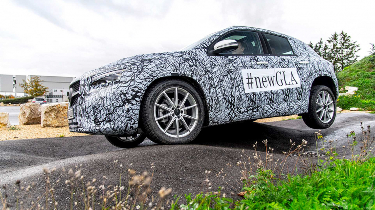 Mercedes-Benz GLA 2020 thế hệ mới chốt ngày ra mắt 11/12: Kích thước nhỏ hơn đời trước