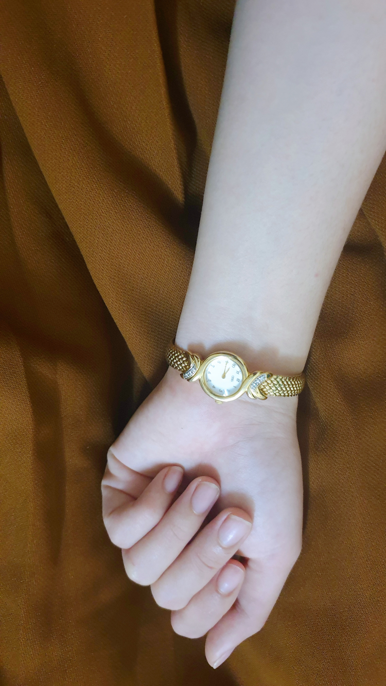 Đồng hồ nữ Yukiko Hanai Nhật Bản 1,6 triệu