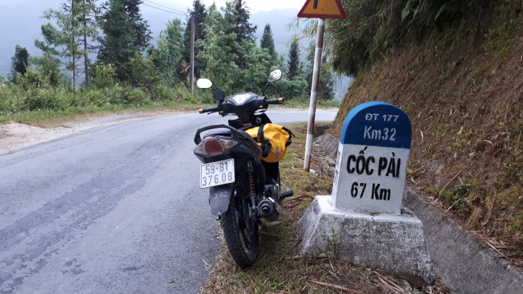 Mấy anh mê gái, còn mình mê cả gái lẫn moto Mấy anh mê gái, còn mình mê cả gái lẫn moto