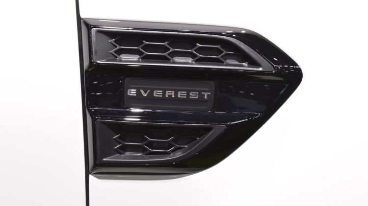 Ford Everest Sport 2020 ra mắt tại Thai Motor Expo