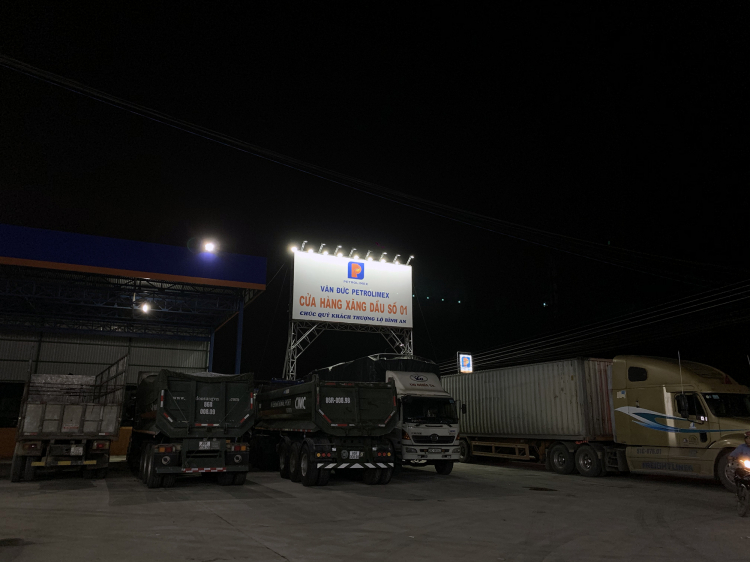 Hành trình lái VinFast Lux SA hơn 1300km từ Sài Gòn - Quy Nhơn Hành trình lái VinFast Lux SA hơn 1300km từ Sài Gòn - Quy Nhơn