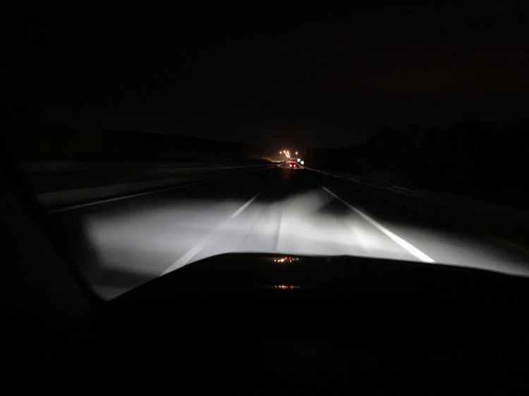 Hành trình lái VinFast Lux SA hơn 1300km từ Sài Gòn - Quy Nhơn Hành trình lái VinFast Lux SA hơn 1300km từ Sài Gòn - Quy Nhơn