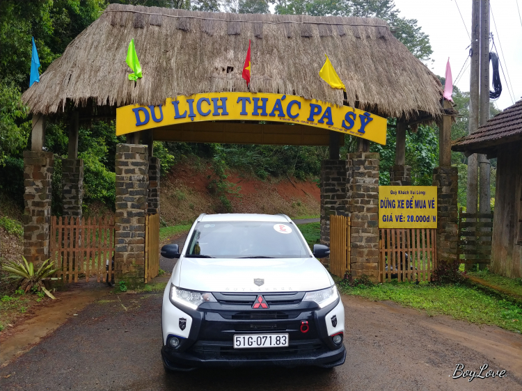 Phượt Xuyên Việt với Outlander 2.0 STD 2018 yêu vấu sau 1 năm dùng Phượt Xuyên Việt với Outlander 2.0 STD 2018 yêu vấu sau 1 năm dùng