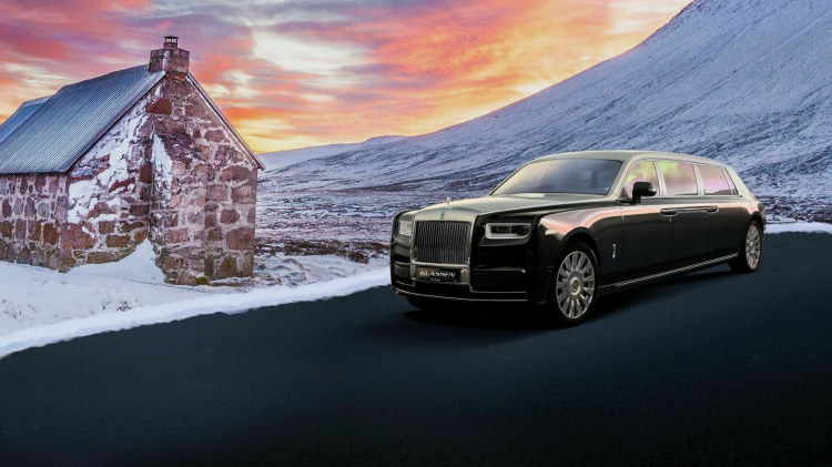 Rolls-Royce Phantom VIII trở thành siêu limousine dài hơn 7m khi qua bàn tay hãng độ Klassen