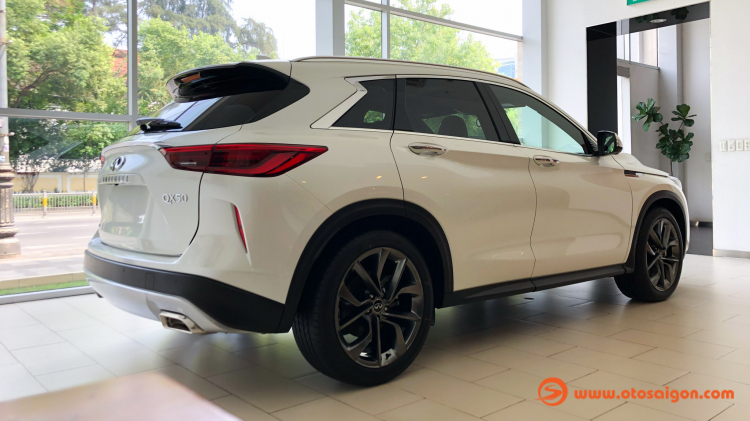 Ảnh chi tiết Infiniti QX50 giá 2,45 tỷ đồng: Cùng phân khúc với GLC, X3, Q5, NX Ảnh chi tiết Infiniti QX50 giá 2,45 tỷ đồng: Cùng phân khúc với GLC, X3, Q5, NX