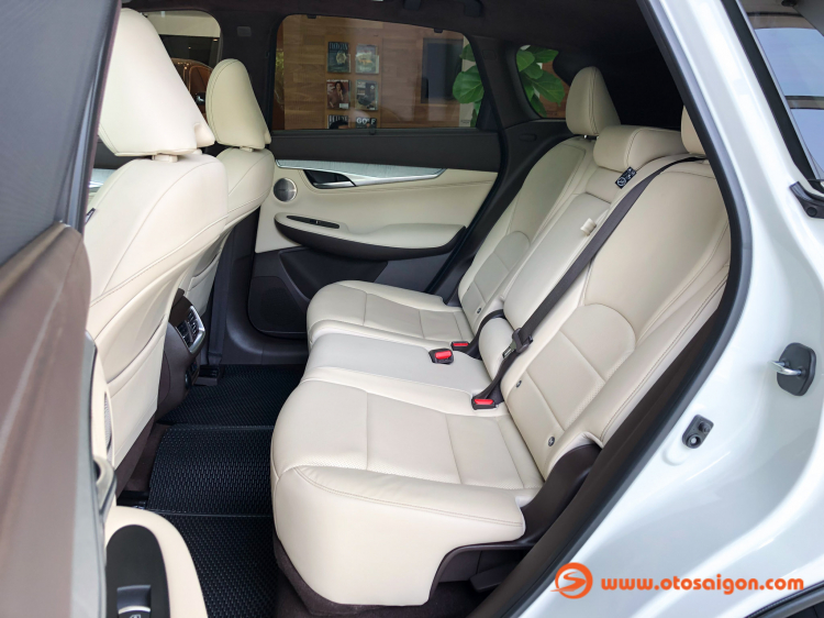 Ảnh chi tiết Infiniti QX50 giá 2,45 tỷ đồng: Cùng phân khúc với GLC, X3, Q5, NX Ảnh chi tiết Infiniti QX50 giá 2,45 tỷ đồng: Cùng phân khúc với GLC, X3, Q5, NX