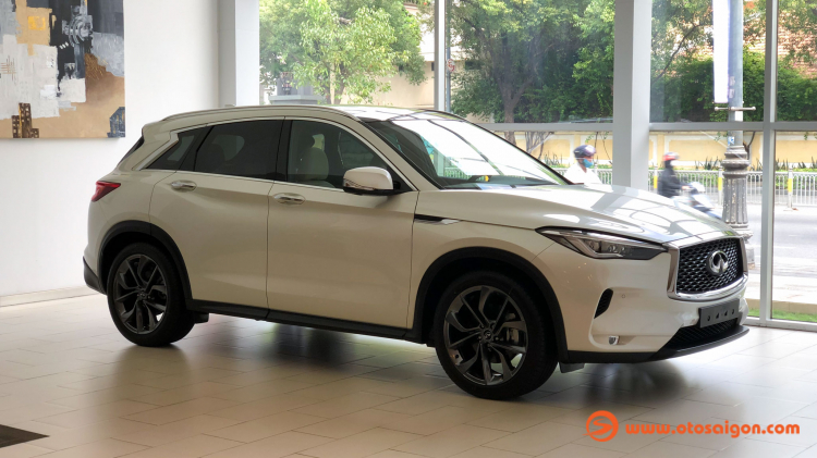 Ảnh chi tiết Infiniti QX50 giá 2,45 tỷ đồng: Cùng phân khúc với GLC, X3, Q5, NX Ảnh chi tiết Infiniti QX50 giá 2,45 tỷ đồng: Cùng phân khúc với GLC, X3, Q5, NX