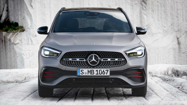 Mercedes-Benz GLA 2021 chính thức ra mắt: Thiết kế gây tranh cãi