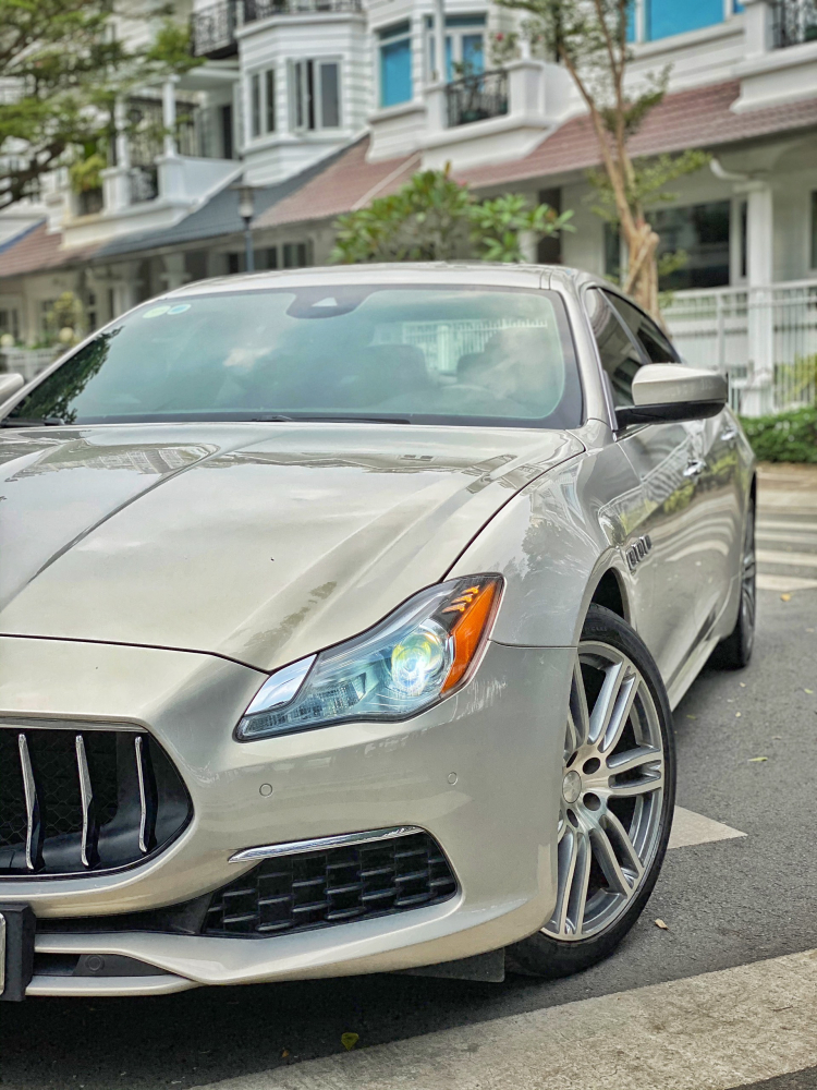 Bán Maserati Quattroporte GranLusso nhập ý full option...