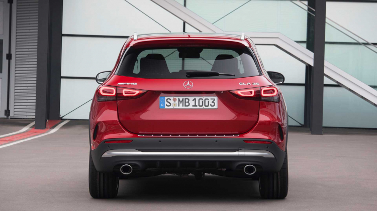 Mercedes-AMG GLA 35 4MATIC 2021 ra mắt: Máy 2.0L mạnh hơn 300 mã lực