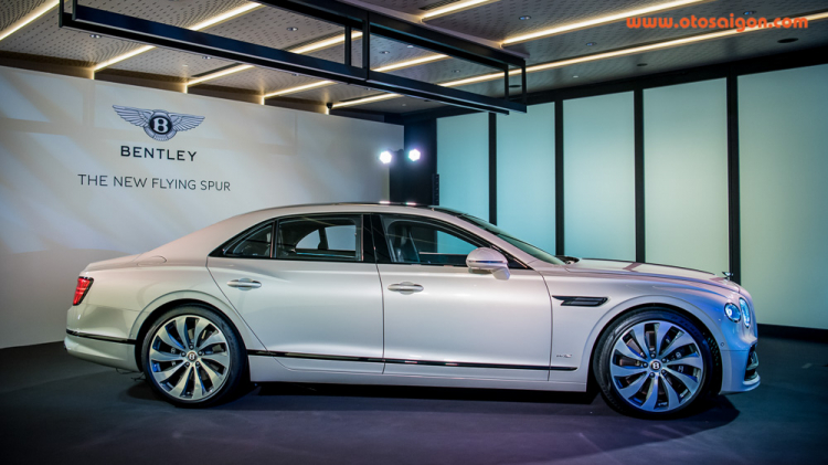 Bentley Flying Spur 2020: bom tấn sedan hạng sang đổ bộ Châu Á