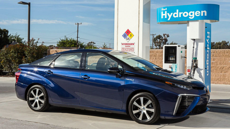 Toyota: “Xe chạy Hydro đã sẵn sàng, chúng ta chỉ còn thiếu các trạm tiếp nhiên liệu”