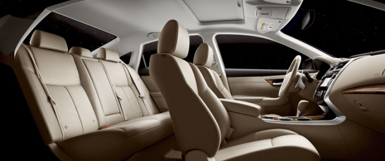 Em tinh mua một trong hai xe venza doi 2010 va camry 2.5q.2015. Ca 2 xe Tam gia khoang 1,4ty. Em tinh mua một trong hai xe venza doi 2010 va camry 2.5q.2015. Ca 2 xe Tam gia khoang 1,4ty.