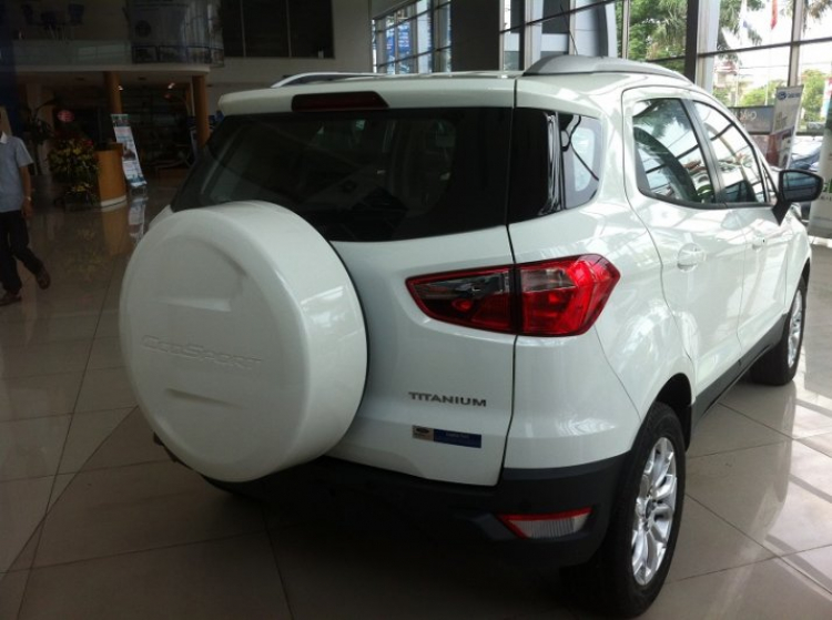 FORD ECOSPORT TITANIUM 2015 GIÁ ĐẶC BIỆT