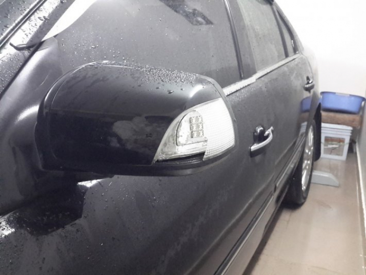 Nắp chụp đèn xi nhan kính hậu Mondeo 2.5 Nắp chụp đèn xi nhan kính hậu Mondeo 2.5
